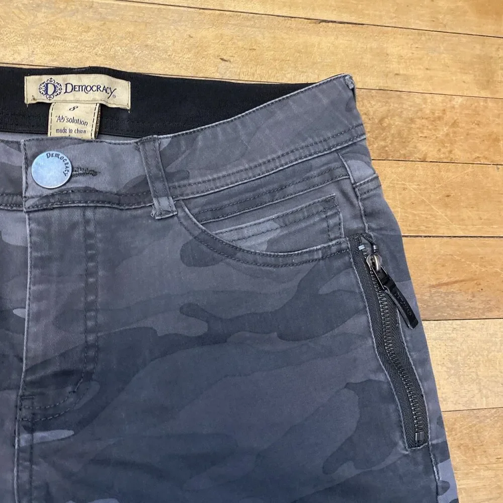 Democracy Ab Solution Pants Women’s Size 8 Camo Zip Pockets Skinny Mid Rise